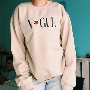 V🎃GUE crewneck ✨